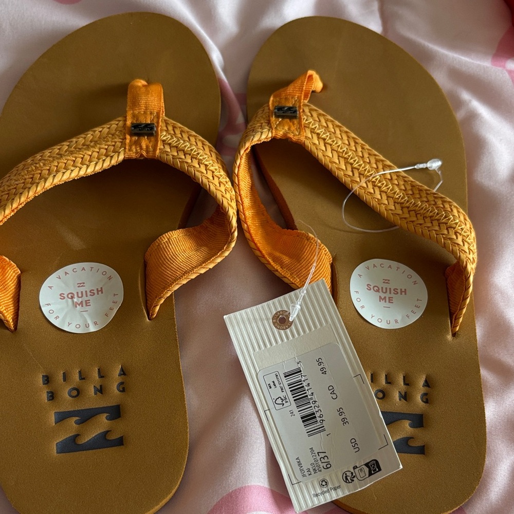 Billabong tan orange sandals